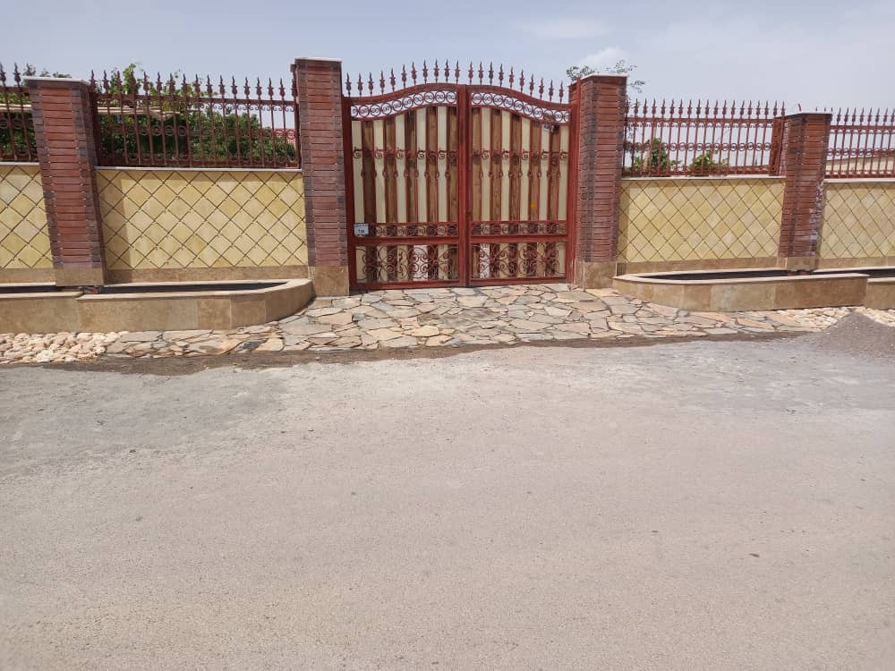Product Gallery Image