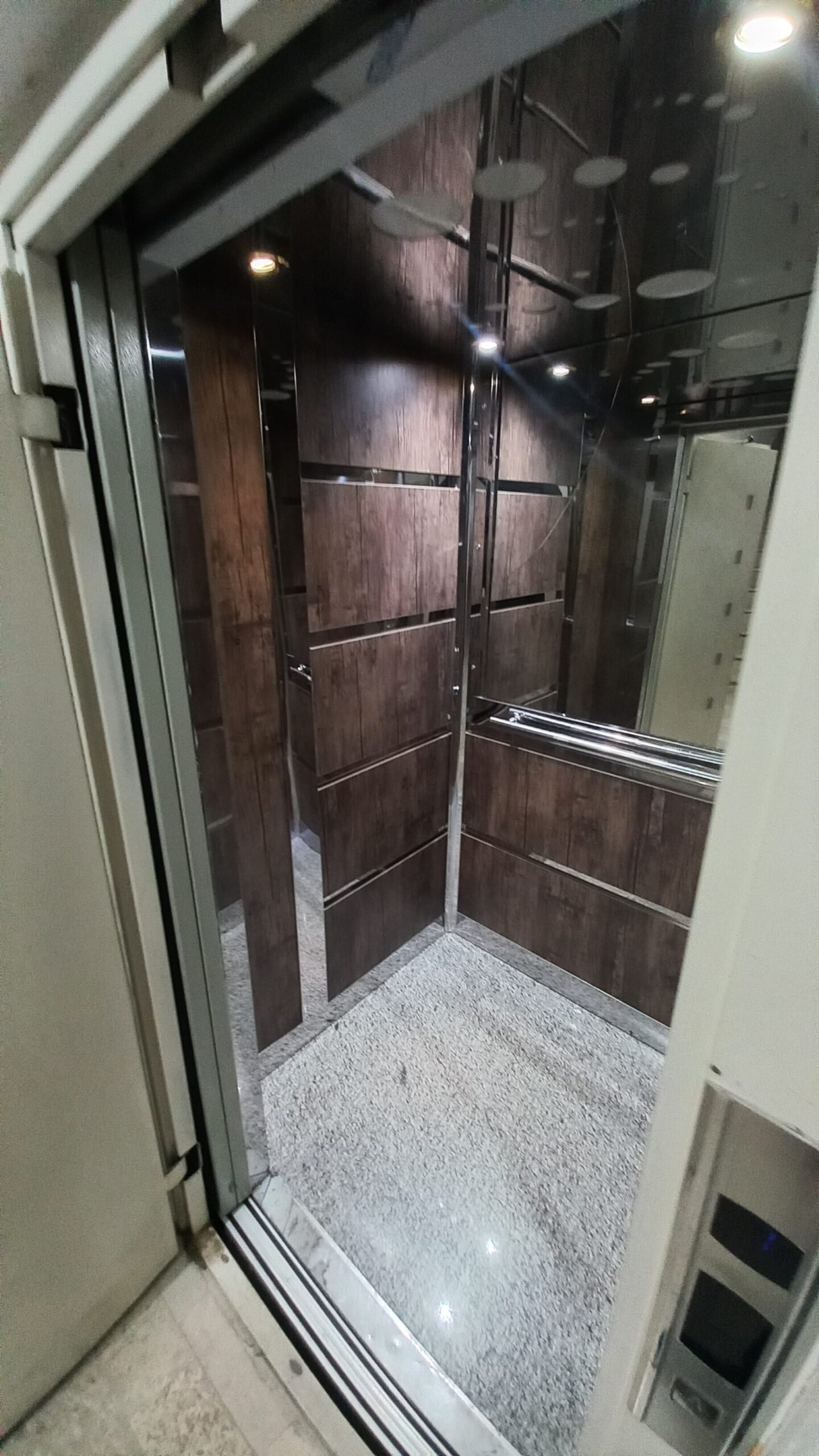 Product Gallery Image