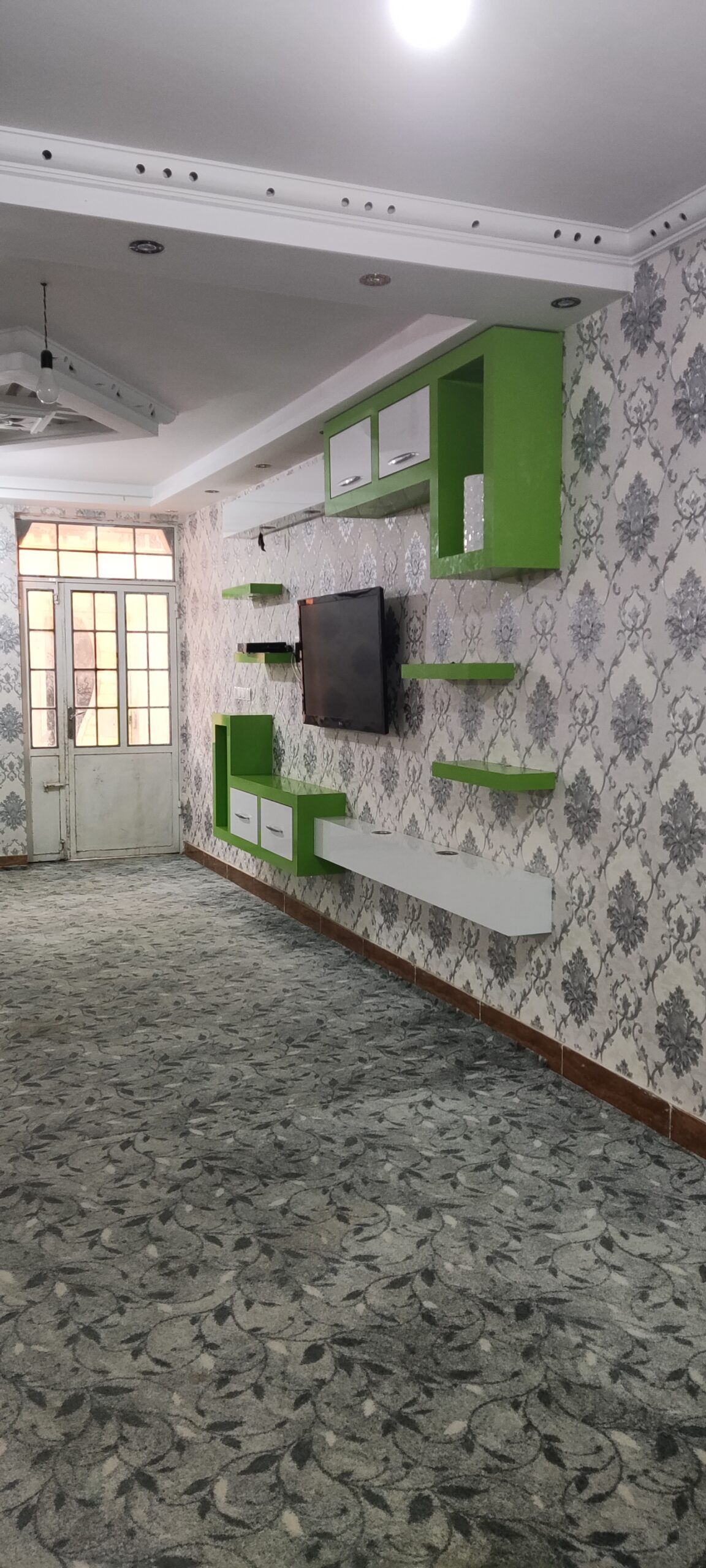 Product Gallery Image