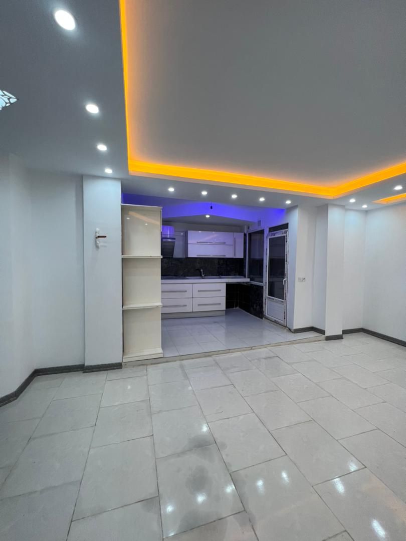 Product Gallery Image