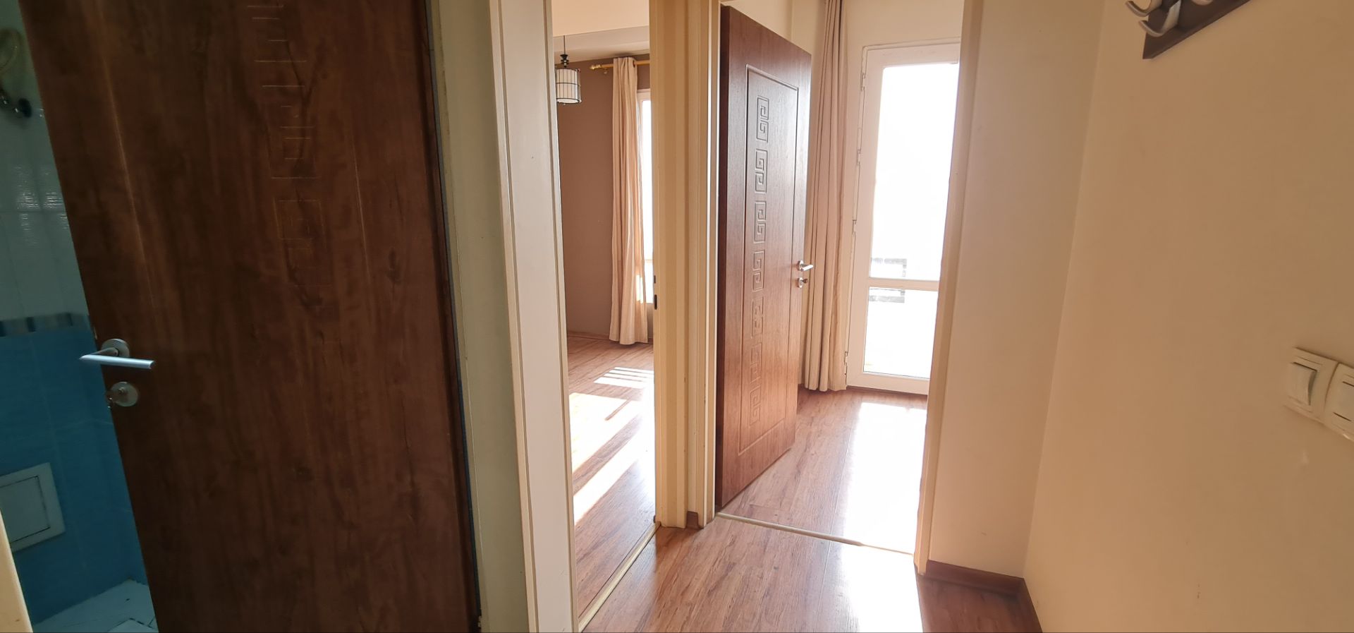 Product Gallery Image