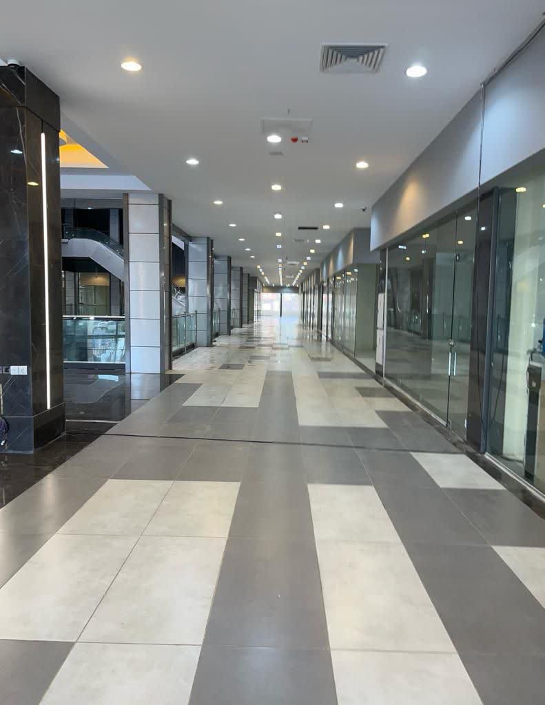 Product Gallery Image