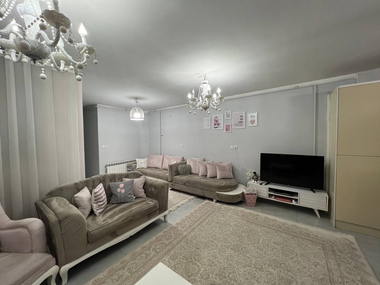 Product Gallery Image