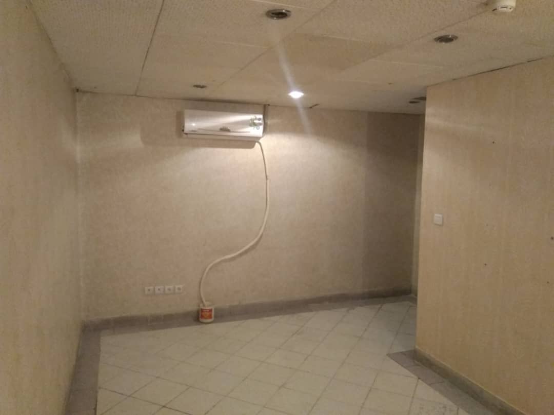 Product Gallery Image