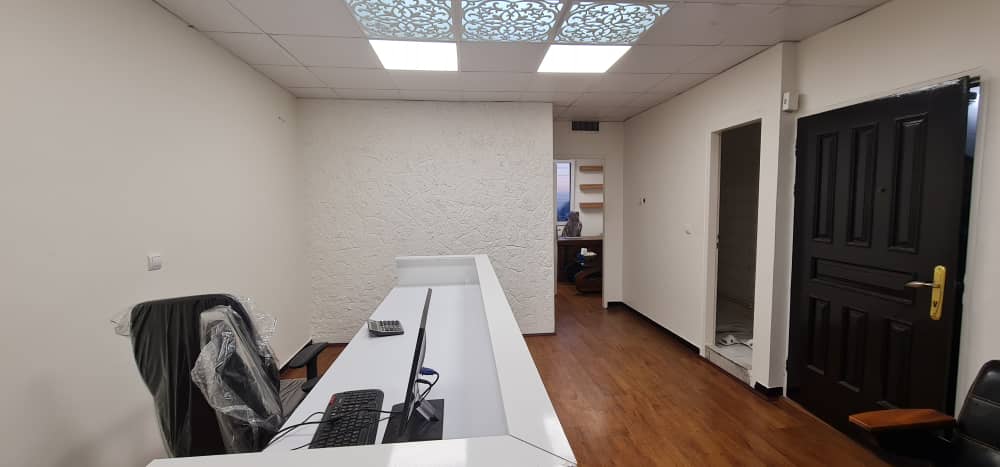 Product Gallery Image