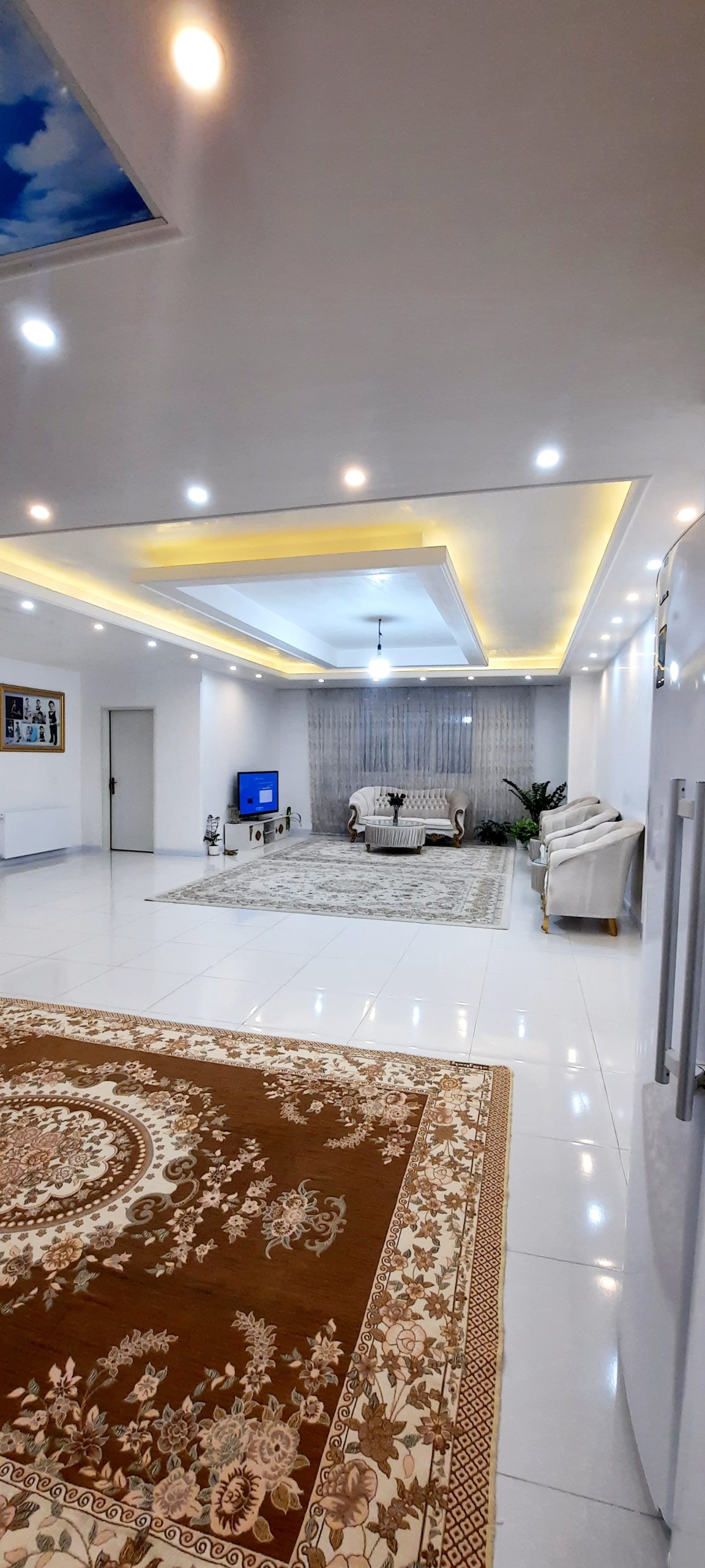 Product Gallery Image