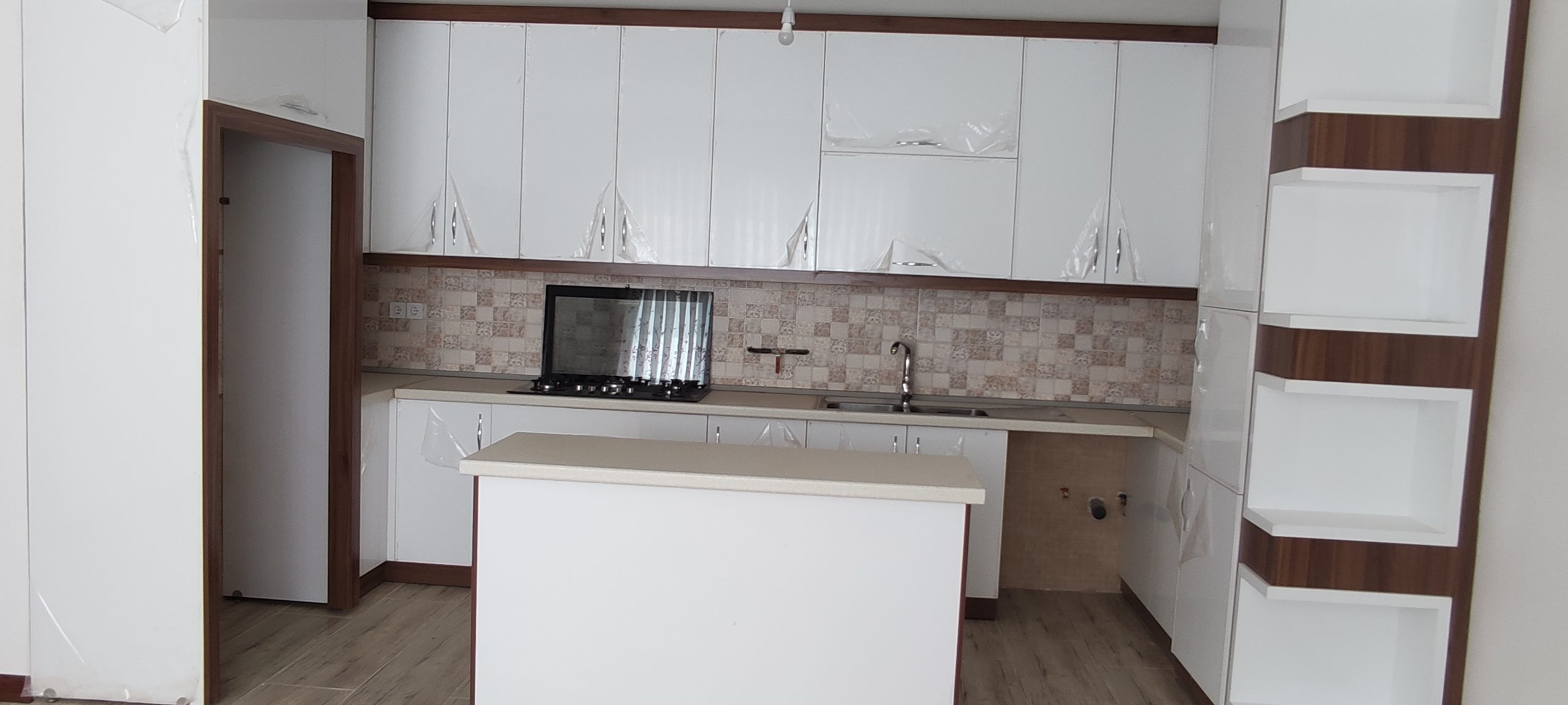 Product Gallery Image