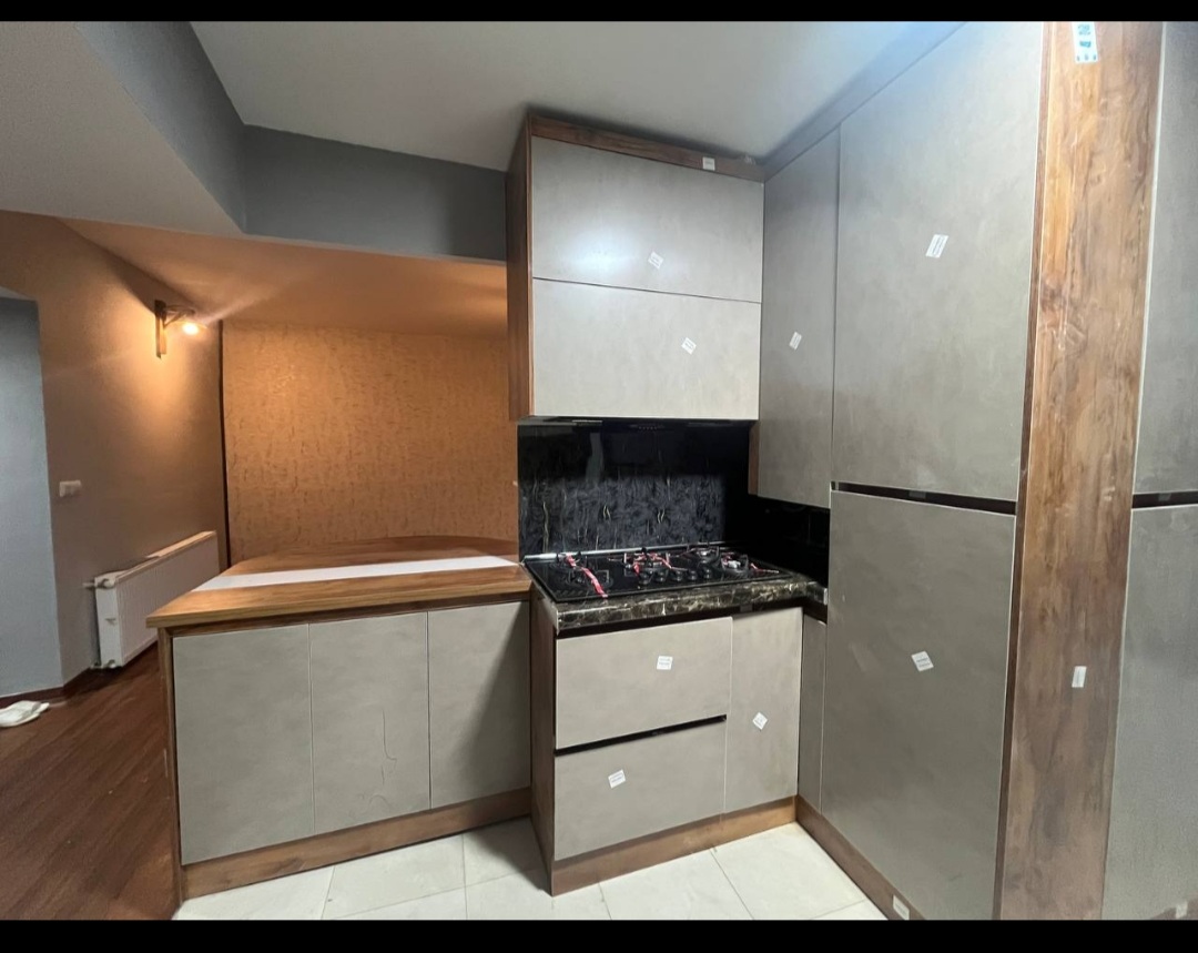 Product Gallery Image