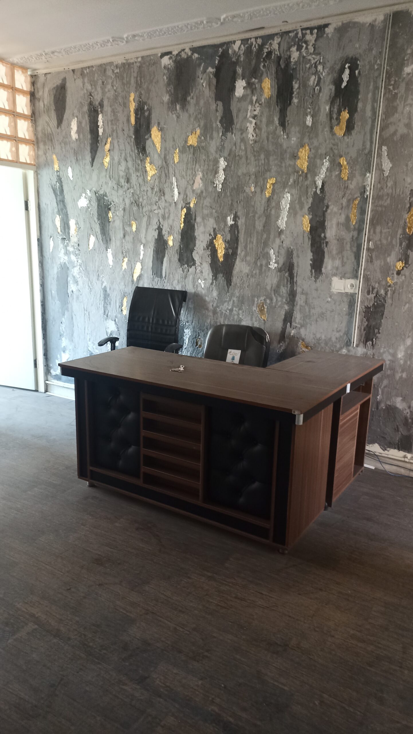 Product Gallery Image