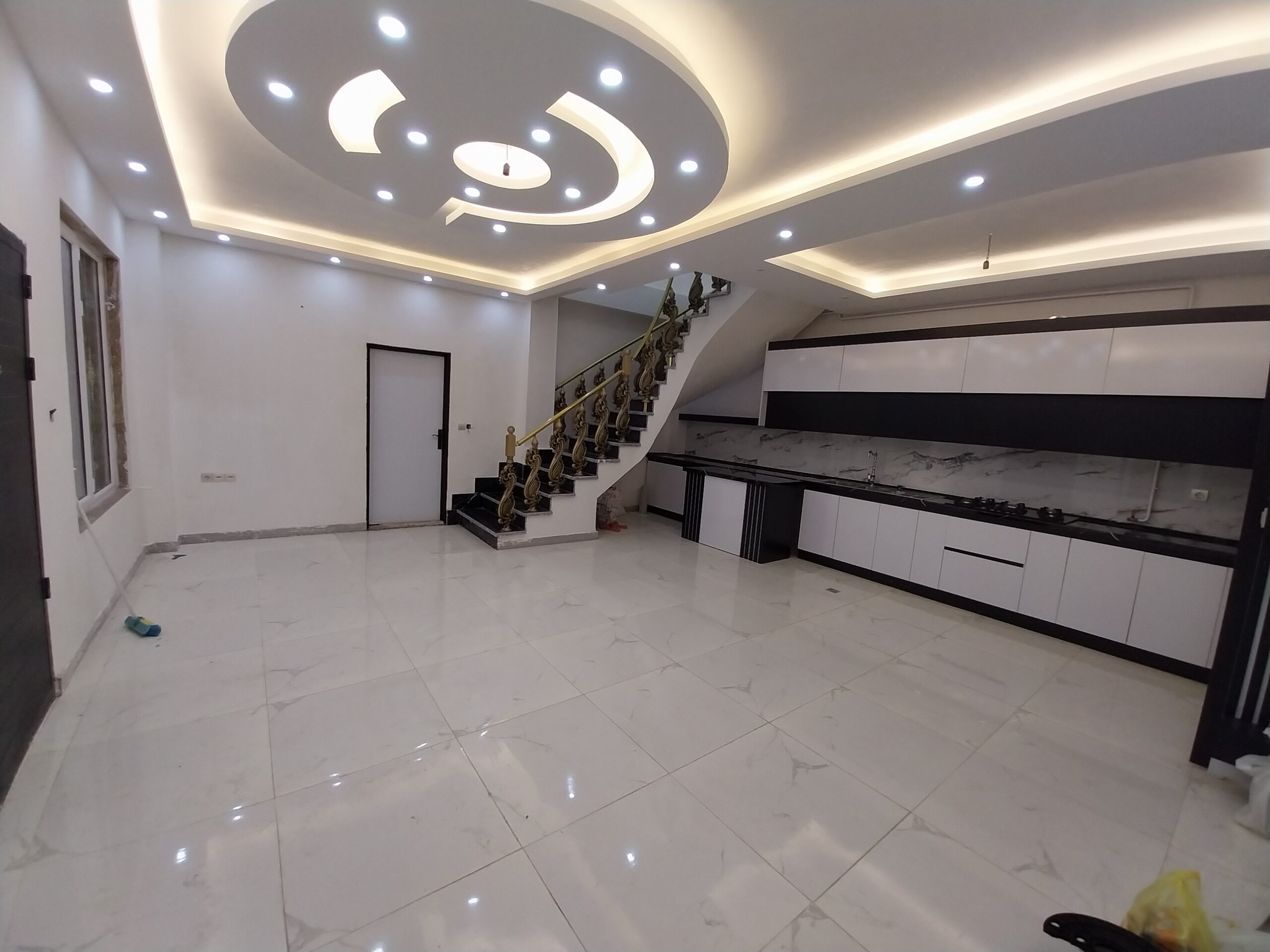 Product Gallery Image