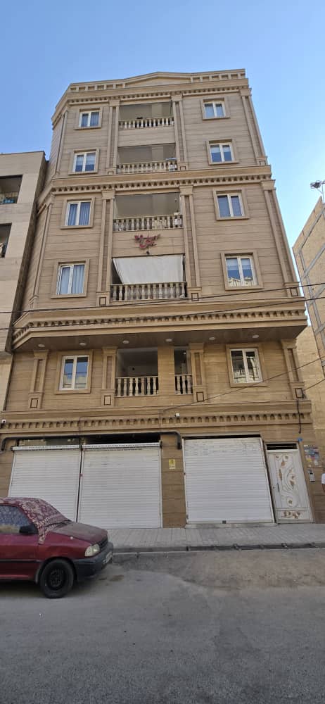 Product Gallery Image