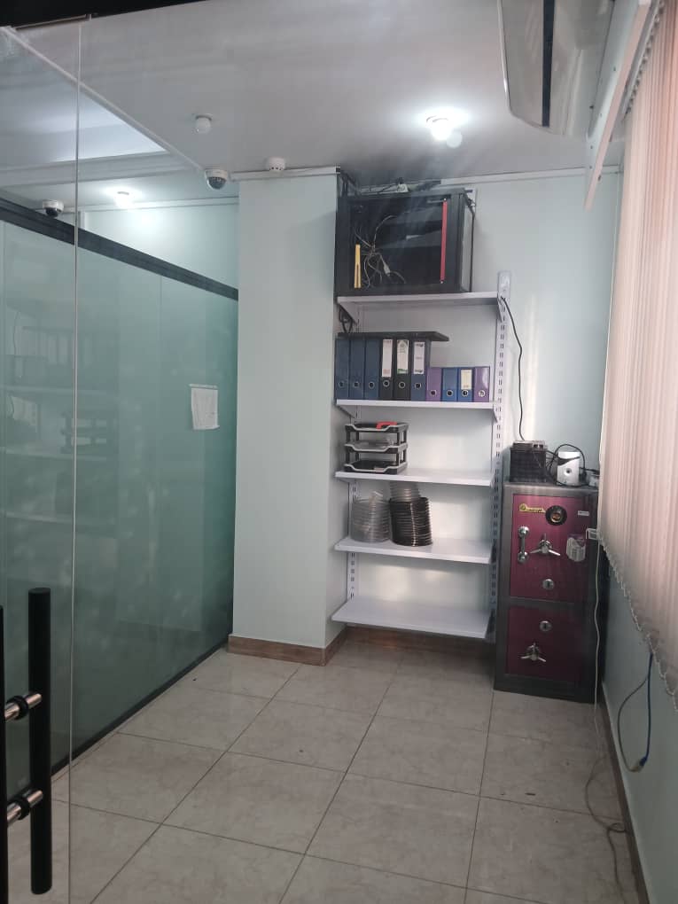 Product Gallery Image