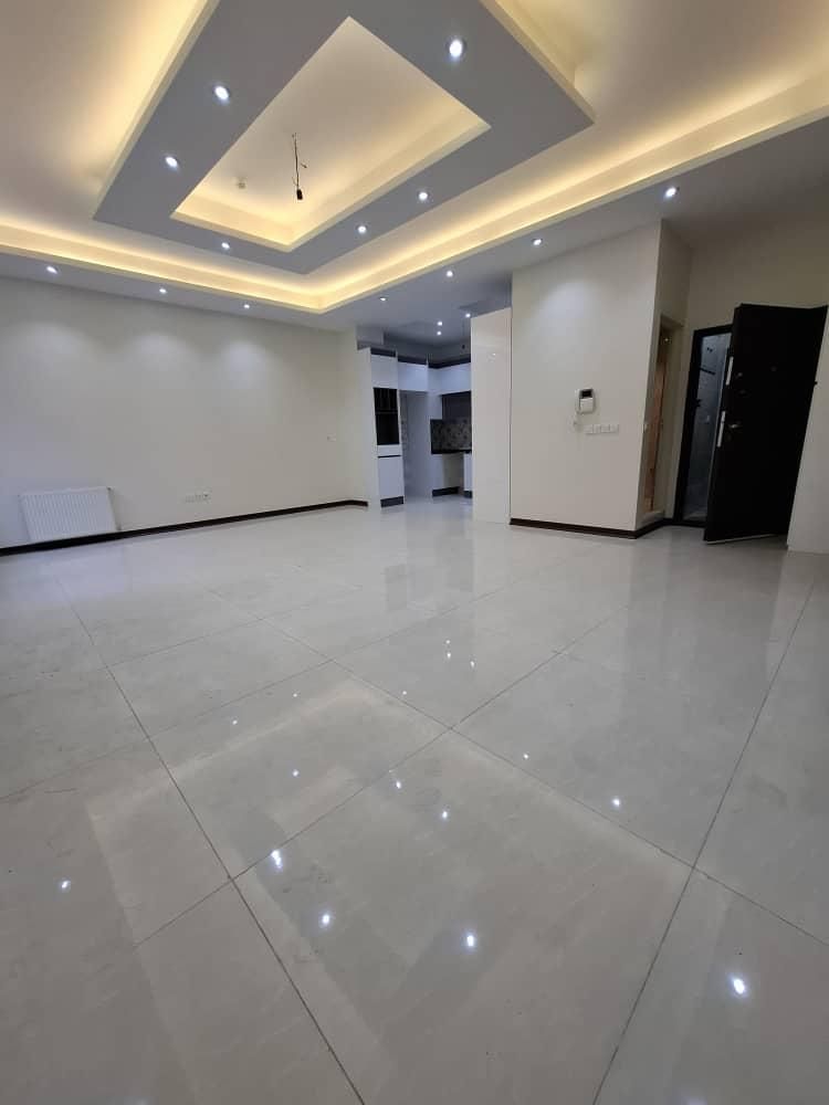 تصویر آپارتمان 100 متری کلید نخورده در کرج برای فروش